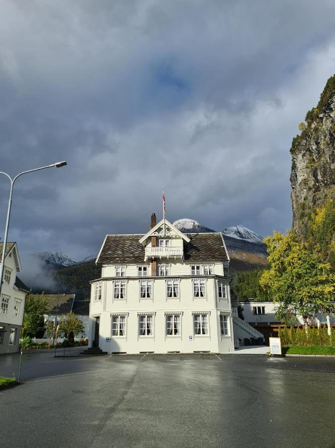 Sylte Hotell, Valldal Exteriér fotografie