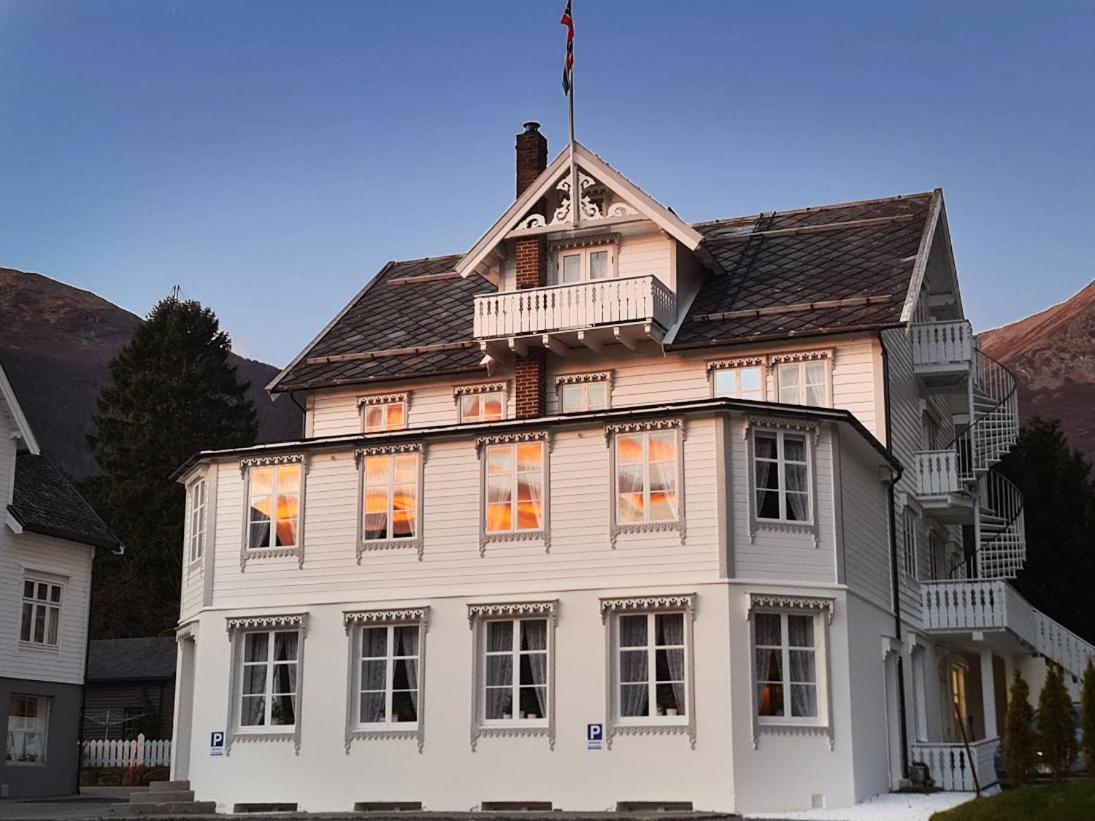 Sylte Hotell, Valldal Exteriér fotografie